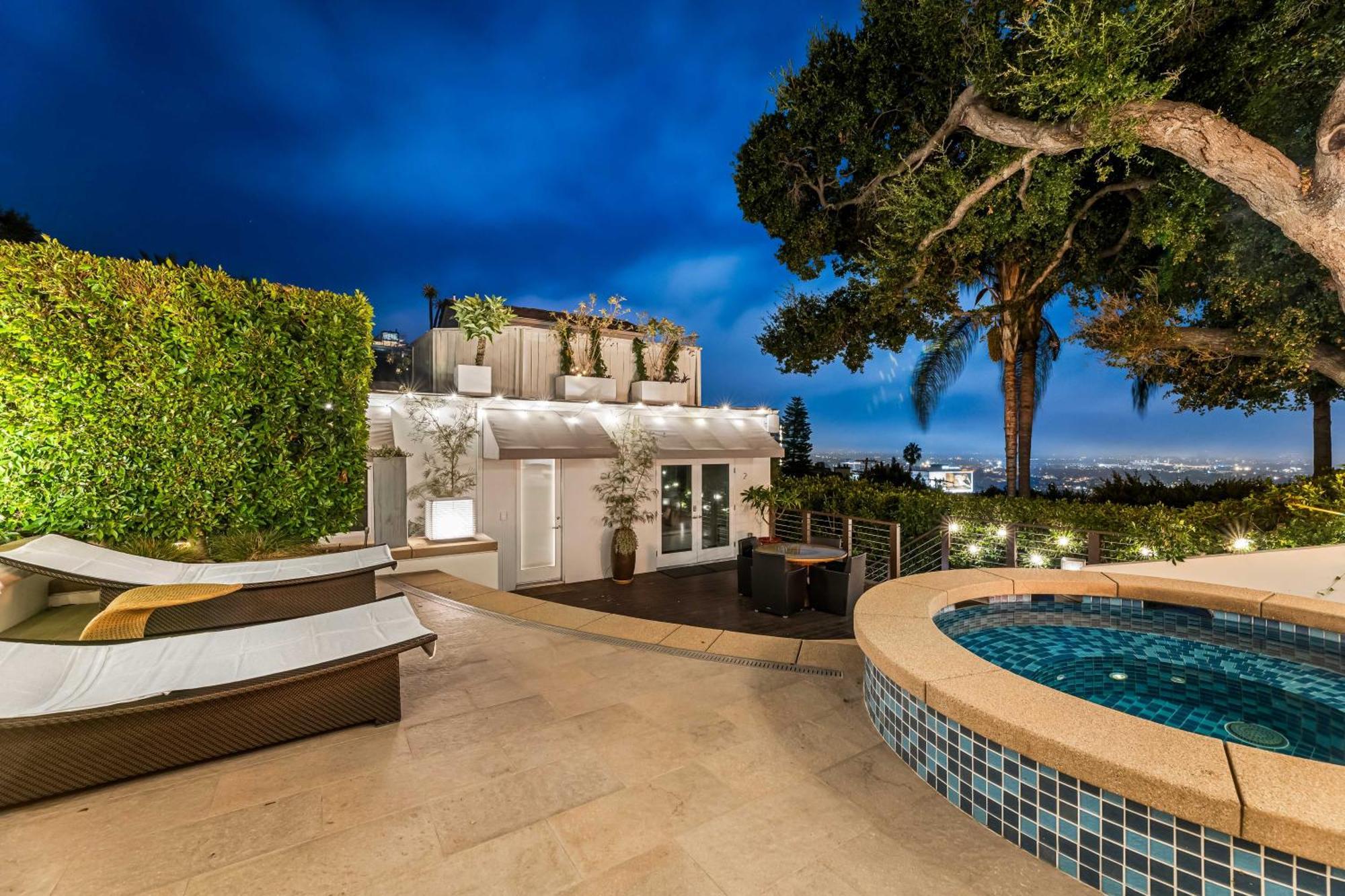 West Hollywood Hills Jacuzzi And Beautiful View Séjour chez l'habitant Los Angeles